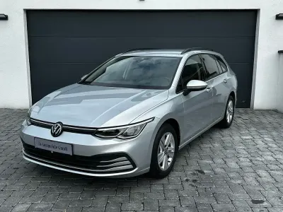 Gebraucht VW Golf VIII Life 116 PS (85 kW) 2024 Silber Kombi