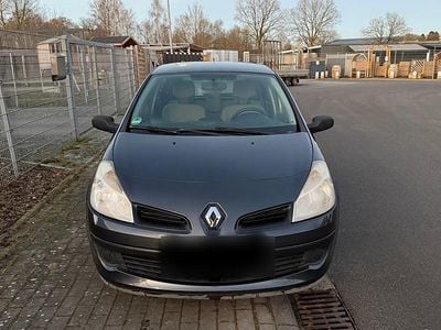 Gebraucht Renault Clio II 57 PS (41 kW) 2006 Grau Kleinwagen