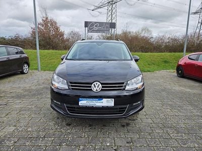 Gebraucht VW Sharan Comfortline 150 PS (110 kW) 2022 Schwarz Van / Kleinbus