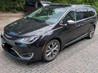 Gebraucht Chrysler Pacifica Limited 291 PS (214 kW) 2018 Schwarz Van / Kleinbus