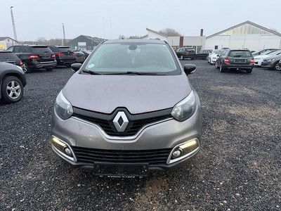 Grau Gebraucht 2016 Renault Captur Dynamique SUV | 5.200 € (Fairer Preis)