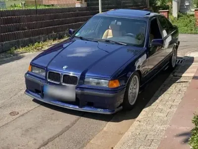 Usata BMW 318 M Sport 118 CV (86 kW) 1996 Blu Berlina