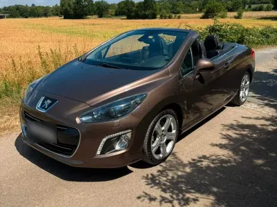 Gebraucht Peugeot 308 CC Allure 156 PS (114 kW) 2013 Braun Cabrio