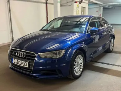 Gebraucht Audi A3 Ambiente 184 PS (135 kW) 2015 Scubablau Limousine