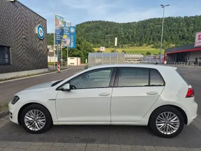 Gebraucht VW Golf VII Business 125 PS (91 kW) 2015 Weiß Limousine