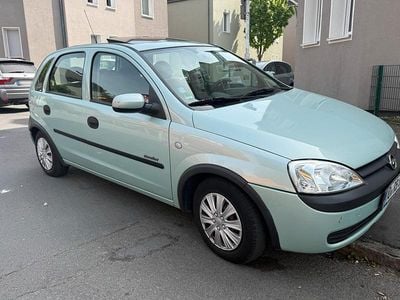 Second-hand Opel Corsa 75 CP (55 kW) 2001 Verde Hatchback