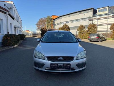 Gebraucht Ford Focus Trend 109 PS (80 kW) 2006 Silber Kombi