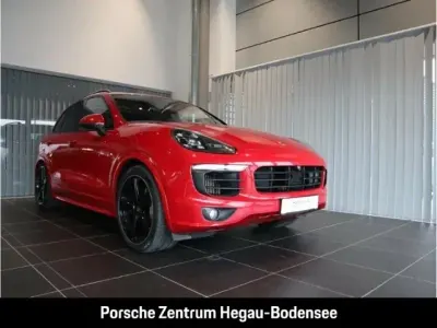 Gebraucht Porsche Cayenne S 385 PS (283 kW) 2017 Karminrot SUV