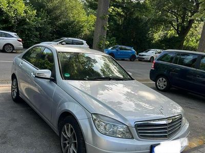 Mercedes C200