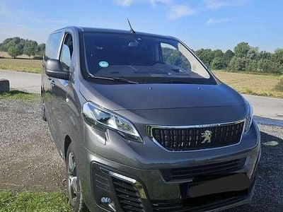 Peugeot Traveller