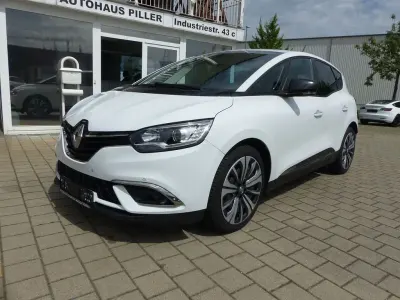 Gebraucht Renault Scenic E-Tech Business 140 PS (102 kW) 2021 Weiß Van / Kleinbus