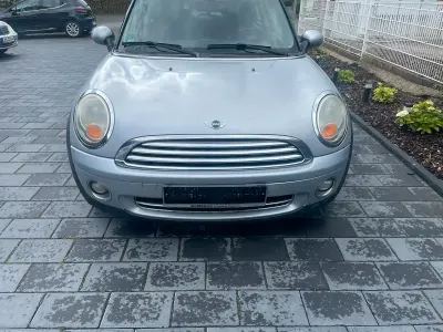 Gebraucht Mini Cooper 122 PS (89 kW) 2010 Silber Kleinwagen