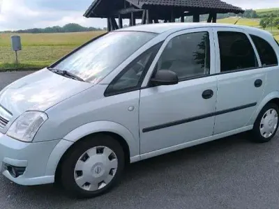 Gebraucht Opel Meriva 90 PS (66 kW) 2009 Grün Van / Kleinbus