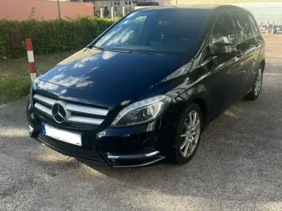 Gebraucht Mercedes B180 Sport 109 PS (80 kW) 2012 Schwarz Van / Kleinbus