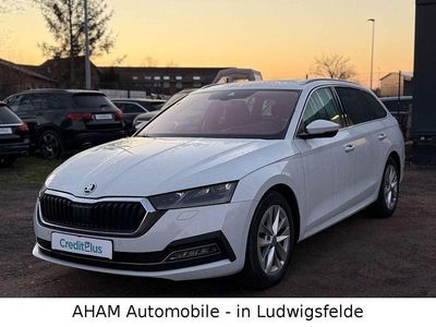 Weiß Gebraucht 2022 Skoda Octavia Style Kombi | 19.390 € (Fairer Preis)