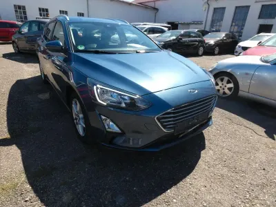 Gebraucht Ford Focus Cool & Connect 125 PS (91 kW) 2021 Blau Kombi