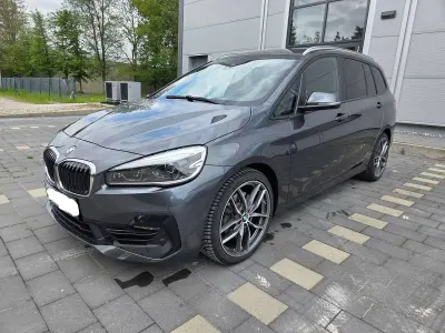 Używany BMW 220 Sport Line 190 KM (139 kW) 2021 Szary Kombi
