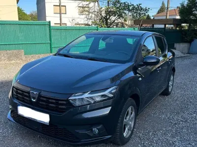 Używany Dacia Sandero Comfort 91 KM (66 kW) 2022 Szary Sedan/Limuzyna