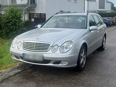 Gebraucht Mercedes E240 177 PS (130 kW) 2005 Silber Kombi