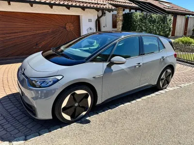 Second-hand VW ID.3 Pro 150 kW (204 CP) 2023 Negru Hatchback