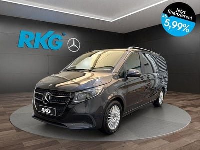 Grau Gebraucht 2025 Mercedes V300 Style Van / Kleinbus | 72.990 € (Fairer Preis)