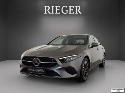 Gebraucht Mercedes A200 Progressive 163 PS (119 kW) 2025 Grau Limousine