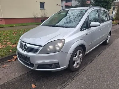Usata Opel Zafira Edition 150 CV (110 kW) 2006 Argento Monovolume