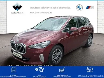 Gebraucht BMW 223 Active Tourer Luxury Line 204 PS (150 kW) 2022 Piemont rot Van / Kleinbus