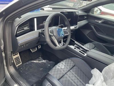 Grau Neu 2026 VW Passat R-line Kombi | 48.485 € (Guter Preis)