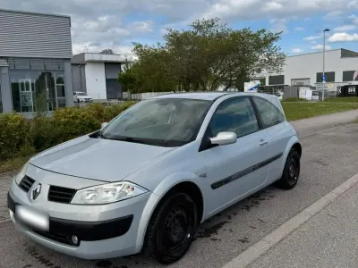 Gebraucht Renault Mégane 98 PS (72 kW) 2004 Grau Kleinwagen