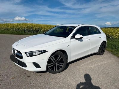Gebraucht Mercedes A250 Advanced 218 PS (160 kW) 2021 Weiß Limousine