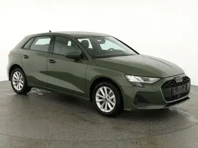 Nouvelle Audi A3 150 ch (110 kW) 2026 Vert Berline