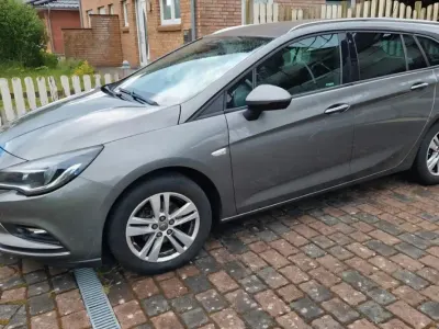 Gebraucht Opel Astra Sport 110 PS (80 kW) 2017 Grau Kombi