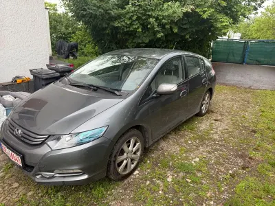 Gebraucht Honda Insight Elegance 88 PS (64 kW) 2010 Grau Kleinwagen
