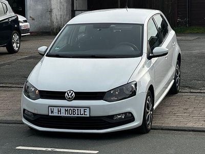 Gebraucht VW Polo Trendline 60 PS (44 kW) 2017 Weiß Limousine