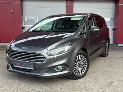 Gebraucht Ford S-MAX Titanium 190 PS (139 kW) 2018 Grau Van / Kleinbus