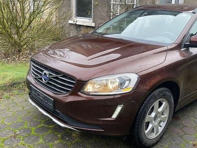 Gebraucht Volvo XC60 Kinetic 181 PS (133 kW) 2014 Braun SUV