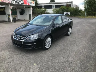 Gebraucht VW Jetta 102 PS (75 kW) 2008 Schwarz Limousine