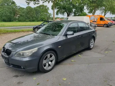 Gebraucht BMW 525 192 PS (141 kW) 2005 Silber Limousine