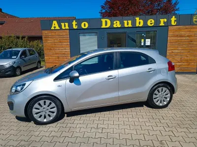 Gebraucht Kia Rio 86 PS (63 kW) 2012 Silber Limousine