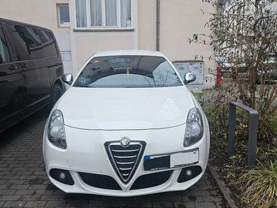 Gebraucht 2011 Alfa Romeo Giulietta Super Limousine | 5.600 € (Fairer Preis)