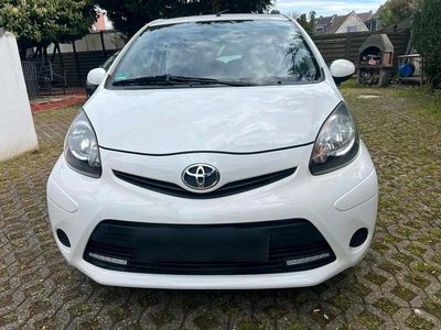 Gebraucht Toyota Aygo 68 PS (50 kW) 2012 Kleinwagen