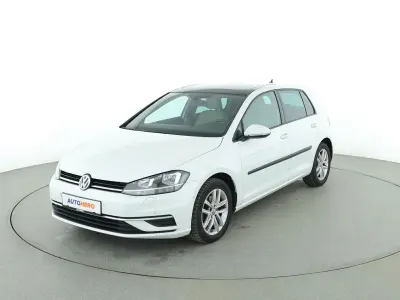 Gebraucht VW Golf VII Comfortline 2017 Weiß Limousine