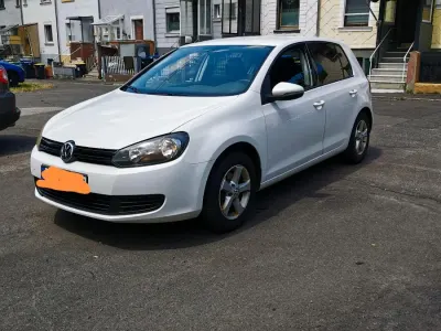 Gebraucht VW Golf VI 80 PS (58 kW) 2009 Weiß Kleinwagen
