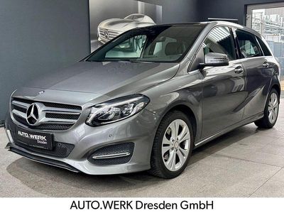 Gebraucht Mercedes B200 Edition 136 PS (100 kW) 2017 Grau Van / Kleinbus