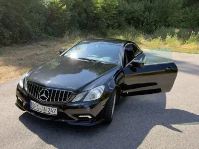 Gebraucht Mercedes 250 204 PS (150 kW) 2010 Schwarz Coupé