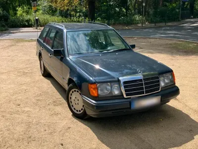 Gebraucht Mercedes 300 109 PS (80 kW) 1989 Blau Kombi
