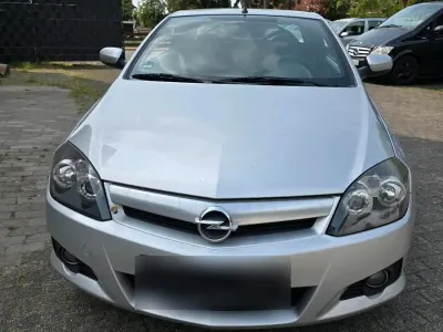 Gebraucht Opel Tigra 90 PS (66 kW) 2005 Silber Cabrio