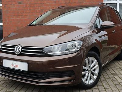 Second-hand VW Touran Comfortline 116 CP (85 kW) 2016 Maro Monovolum