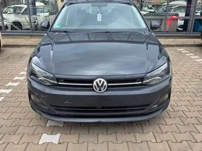 Gebraucht VW Polo Comfortline 80 PS (58 kW) 2019 Grau Kleinwagen